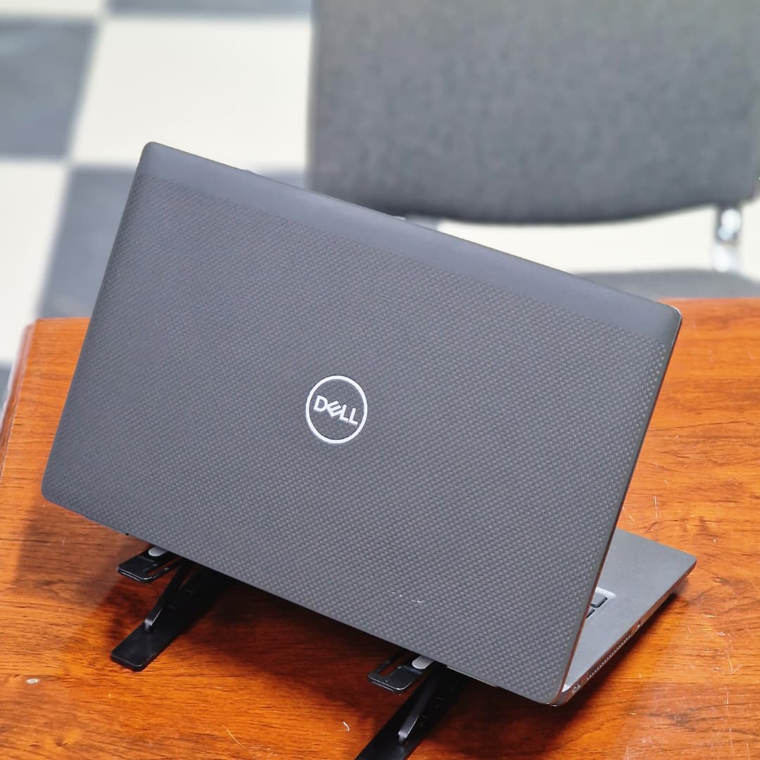 ⭐ Dell Latitude 7420 | Core i5 11th gén | 16GB RAM | 256GB SSD STOCKAGE  tactile ✨️ 3