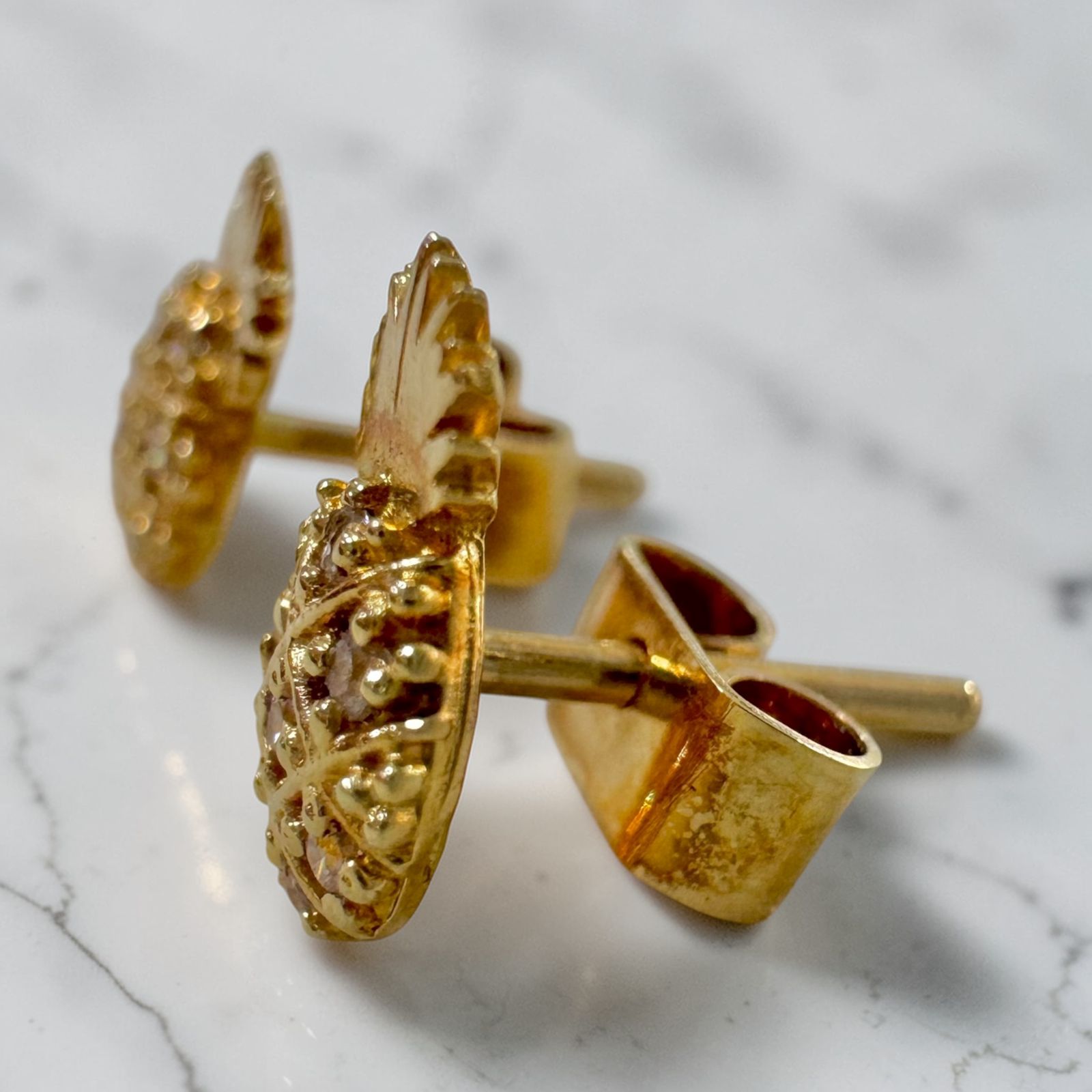 TOPO MARIPOSA ORO18K/PIÑAS