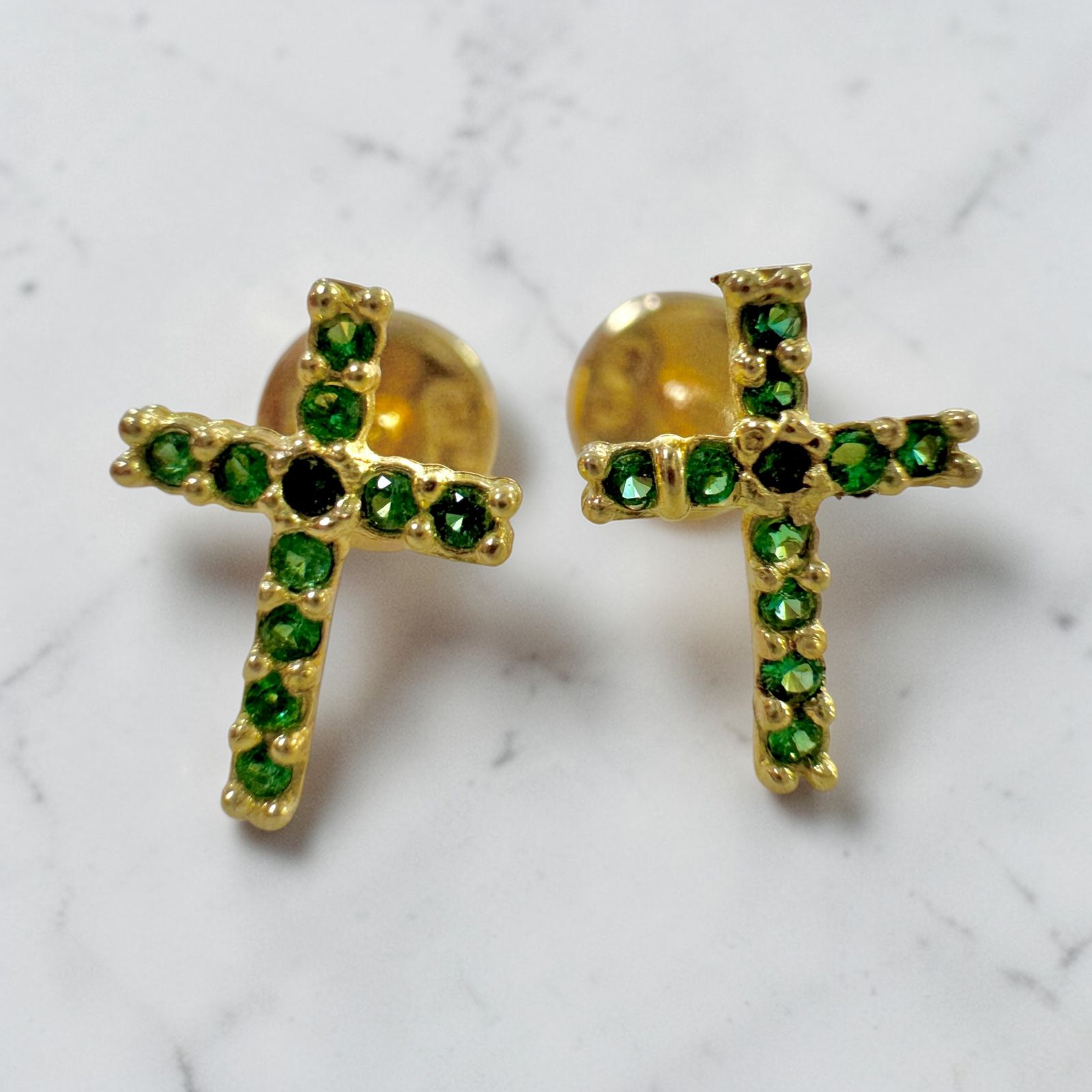 TOPO ROSCA ORO18K/CRUZ DE CIRCONES