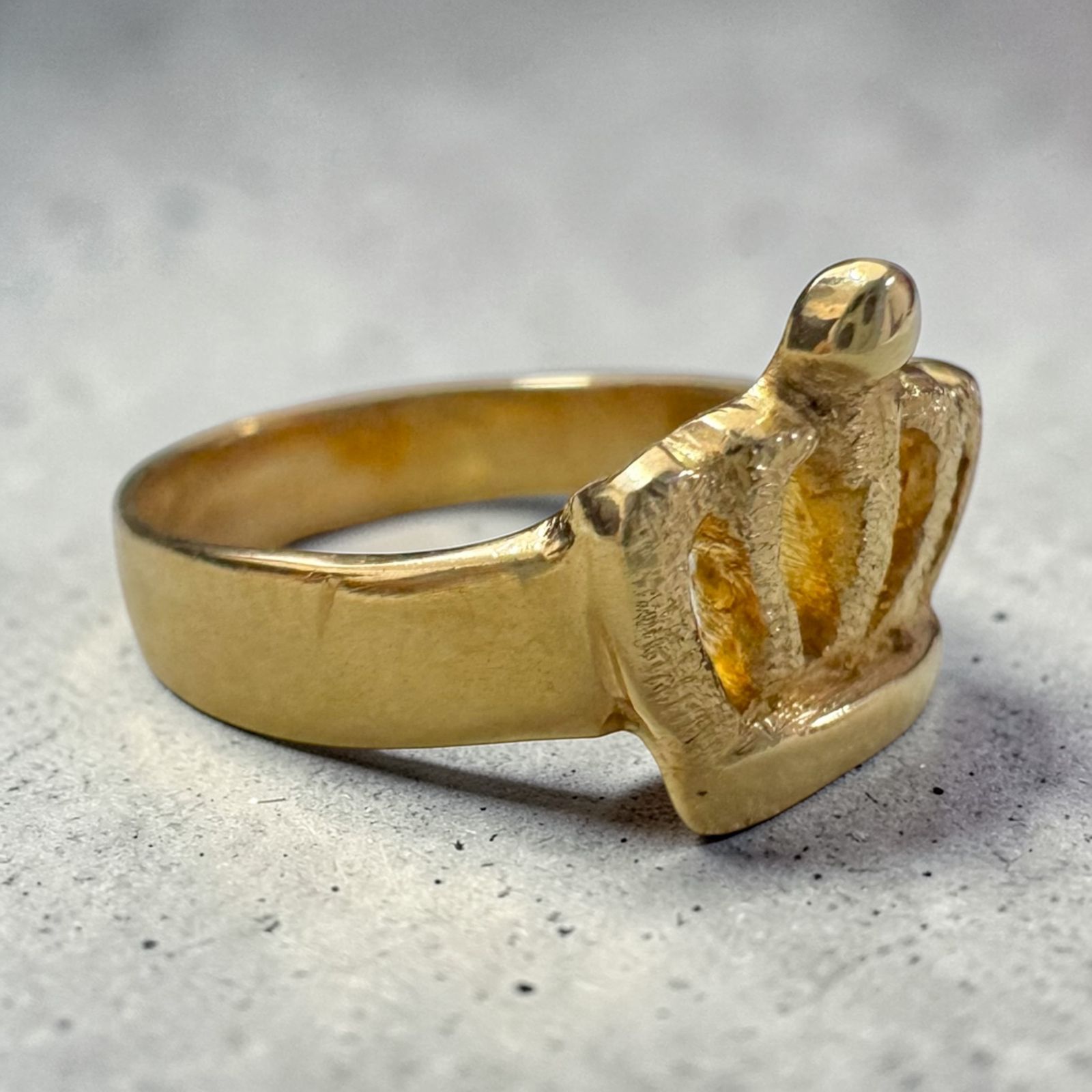 ANILLO ORO18K/CORONA