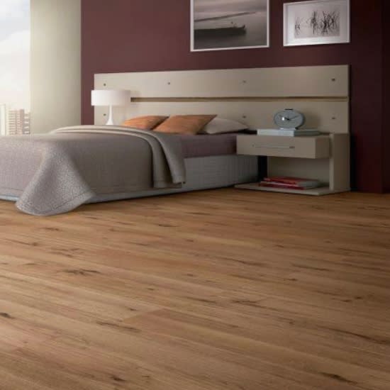 Piso laminado instalado R$129,90 confira também a linha de laminados com resistência a água de 6, 24, 48,72 e 100 horas 2