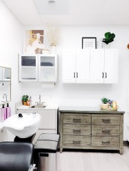 Color%20n%20curls%20salon%20by%20jenea%20olson 04 may 21 17:45