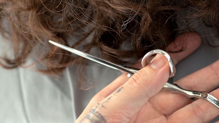 the DevaCut: scissors to curly hair