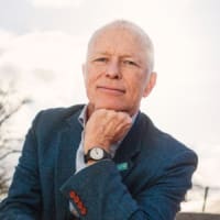 Dr. Stefan Swartling Peterson