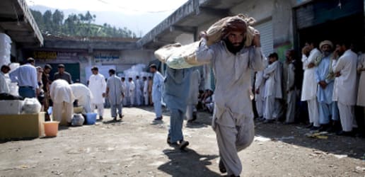 Pakistan Aid Groups Struggling With Infrastructure, Information Gaps