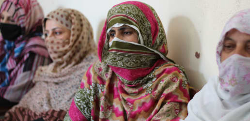 In Pakistan, attacks on polio workers stop vaccination drive