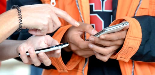 Connecting refugees on their journeys toward a safe haven