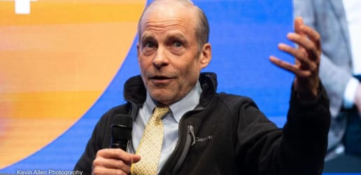 Corporate heir calls for UN treaty on plastics