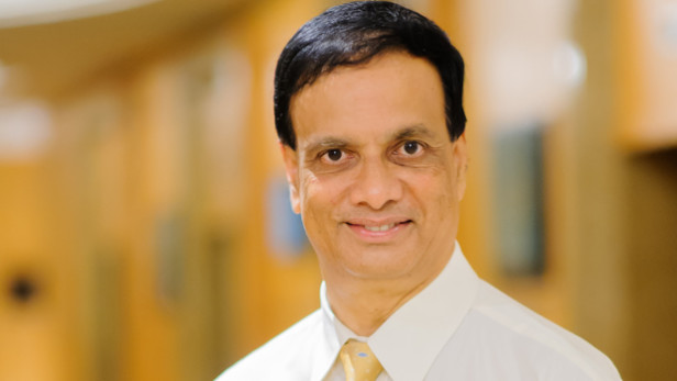 <b>Vinod Thomas</b>, director general of independent evaluation at the Asian <b>...</b> - 4lzomTDQ5khtF0euLbqAzhZyQpV9czZkKxNFwI_BSWFkxMO1HD17RlVQZFe-r-dSUwE2AogsCk8qZ4J3-LL3B6cAR_ADL-w_YR7iuoRTfT9E2JMjlQrk9vqIZwjjnmWXVQ