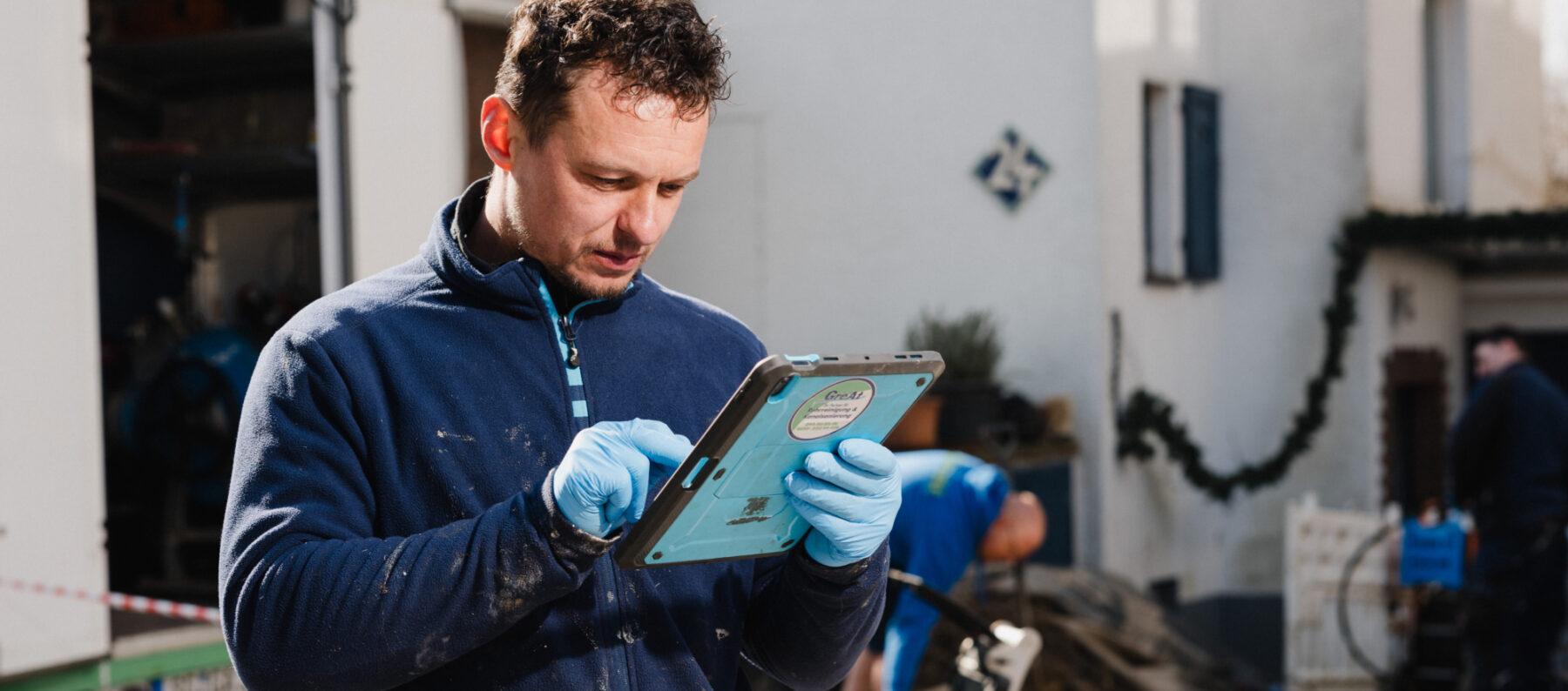 When the Work Happens Outside the Office: Rethinking Field Service with Odoo