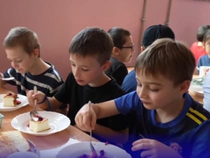 Во Владикавказе открылись летние пришкольные лагеря.