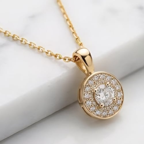 The Radiant Aura Petite Pendant