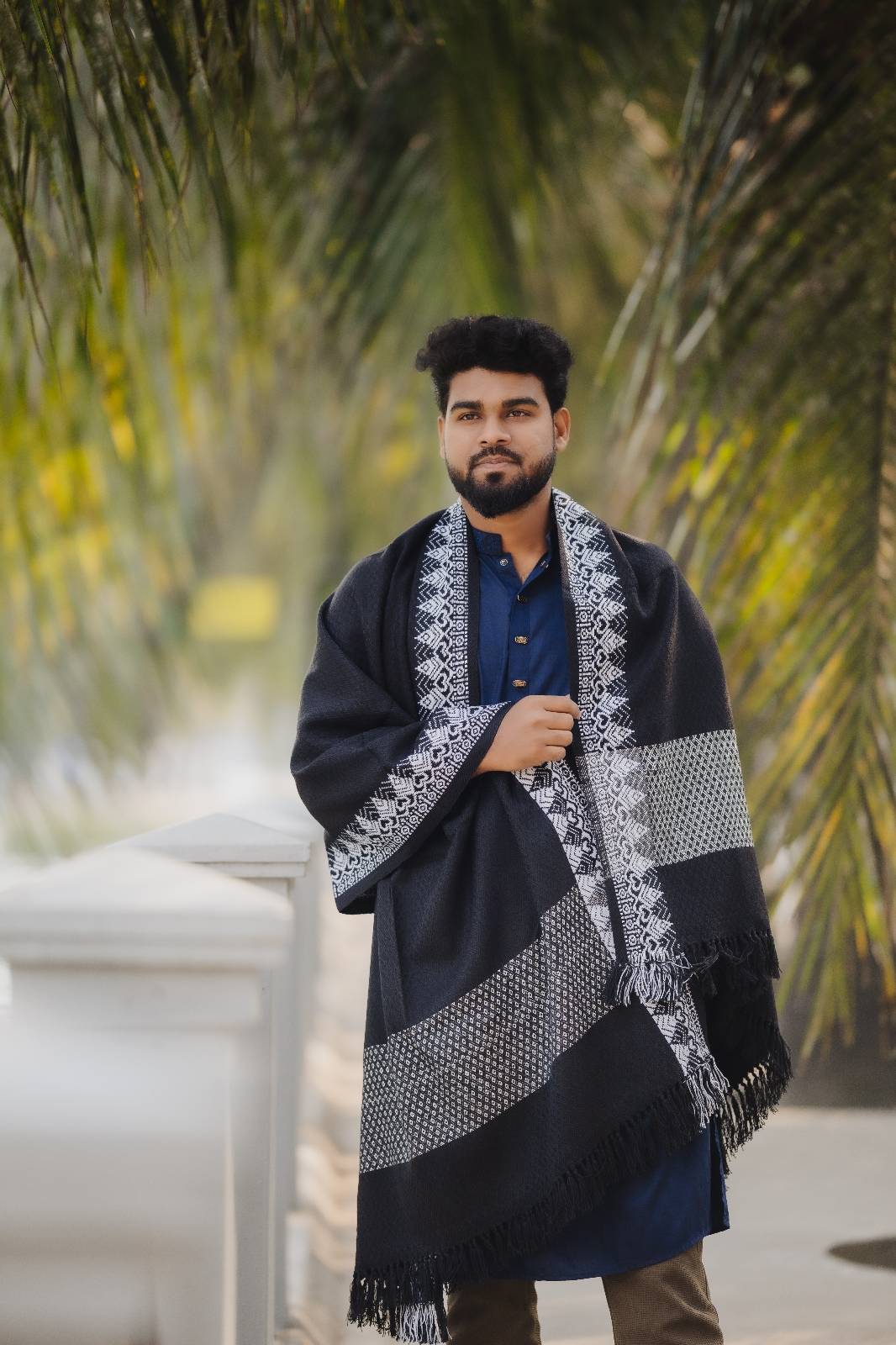 Premium Black & White Tribal Wool Shawl