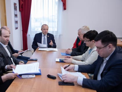 Председатель КСП Вологодской области Ирина Карнакова приняла участие в заседании комитета по бюджету и налогам областного парламента