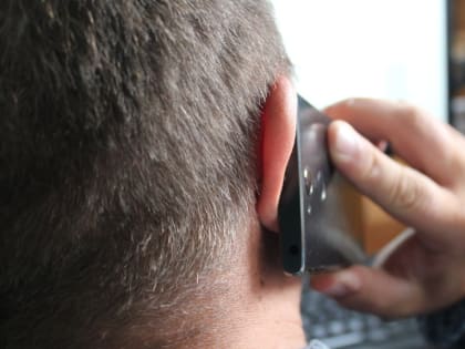 Череповчанка, предотвращая «подозрительные операции» со счетом, потеряла 345000 рублей