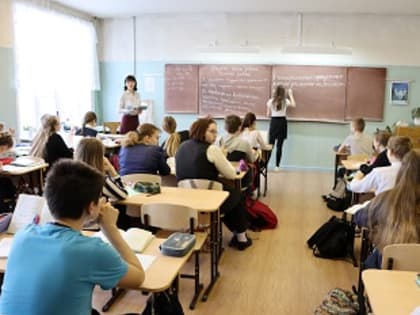 Школам требуются педагоги