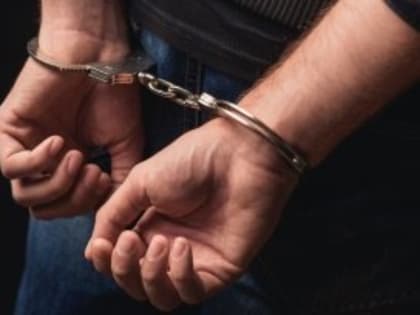 Череповчанин избил сожителя матери