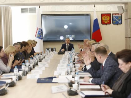 Восстановить справедливость в отношении приёмных детей при назначении единого пособия предложили вологодские депутаты