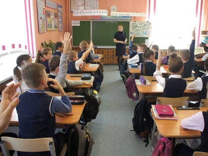 В Вологодской области 25 педагогов получат премию «За верность родной земле»