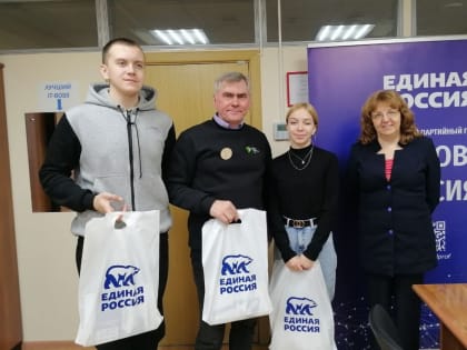 Цифровые волонтеры вносят свой вклад в формирование цифровой культуры России