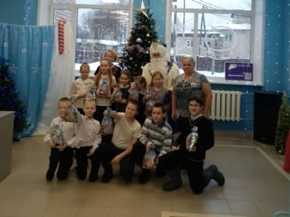 Праздник к нам приходит