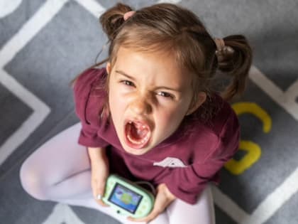 Скандал в допобразовании: родители не могут записать детей в секции и кружки