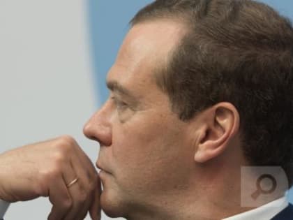 Дмитрий Медведев обещает стереть Европу «в труху» ядерным оружием