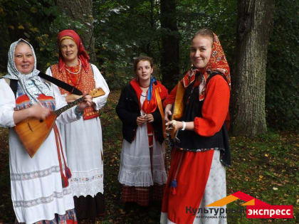 Фольклорный «Культурный экспресс» посетил Чагодощенский, Вытегорский и Устюженский районы