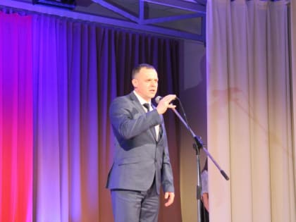 В Междуреченском округе прошел благотворительный концерт «Мы вместе»  в поддержку мобилизованных вологжан