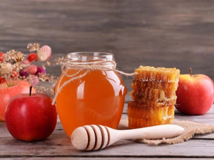 Купить яблоки и мед можно будет на ярмарке в Вологде (0+)