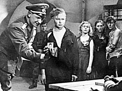 РАВНЕНИЕ НА ГЕРОЕВ