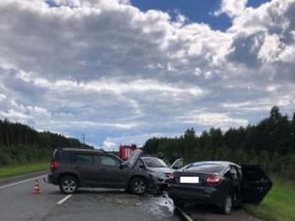 51-летний водитель Гранты погиб в лобовом столкновении