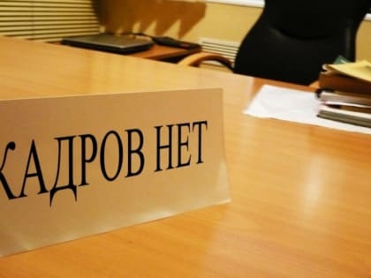 Кадров нет? Более 60% всех девятиклассников идут в колледжи, но только 16% на рабочие специальности