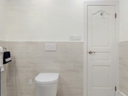 Всегда закрывайте унитаз крышкой: дело не только в этических нормах