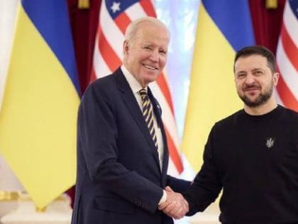 В Киев внезапно приехал президент США Джо Байден