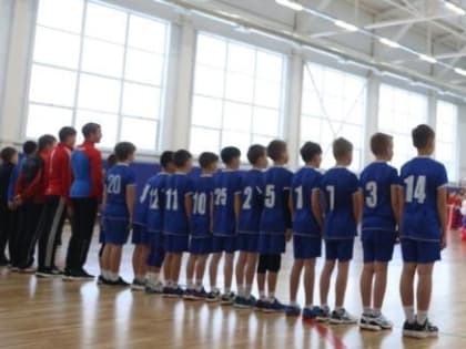 Новый физкультурно-оздоровительный комплекс открыл глава региона