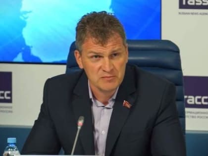 Людям знать не положено. Госдума выступила против публикации результатов испытаний вакцин