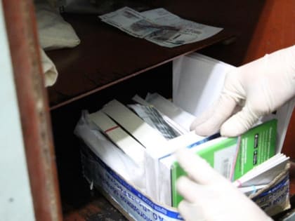 В Череповце начальник почты продавала сим-карты, оформленные по чужим паспортам