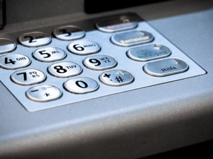 Потеряете все накопления: экономист Михаил Хазин призвал россиян не совершать эту роковую ошибку