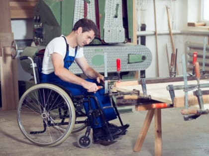 Знакомим с изменениями законодательства в сфере  социальной занятости инвалидов