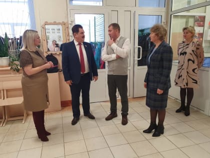 Александр Гордеев проверил качество ремонтов объектов народной программы