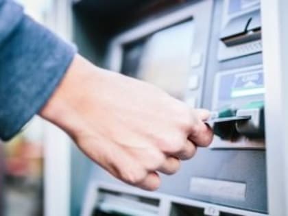 Пенсионерка из Череповца чуть не перевела мошенникам миллион рублей