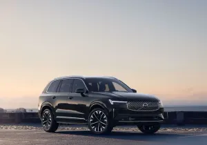 Volvo XC 90 T8 AWD Plug-In Hybrid Plus Bright 7os aut