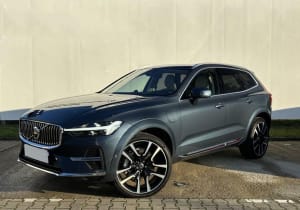 Volvo XC 60 XC 60 T8 Plug-In Hybrid AWD Plus Dark aut