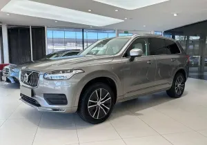 Volvo XC 90 B5 D AWD Momentum Pro 7os aut