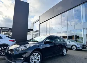 Kia  Ceed 1.5 T-GDI M