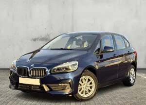 BMW Seria 2 218d Advantage aut