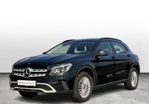 Mercedes-Benz  GLA 180 7G-DCT