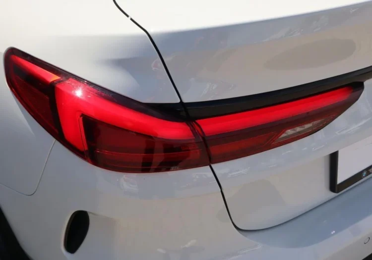 BMW Seria 2 218i Advantage aut