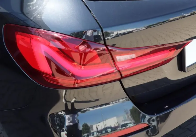 BMW Seria 1 118i Advantage aut